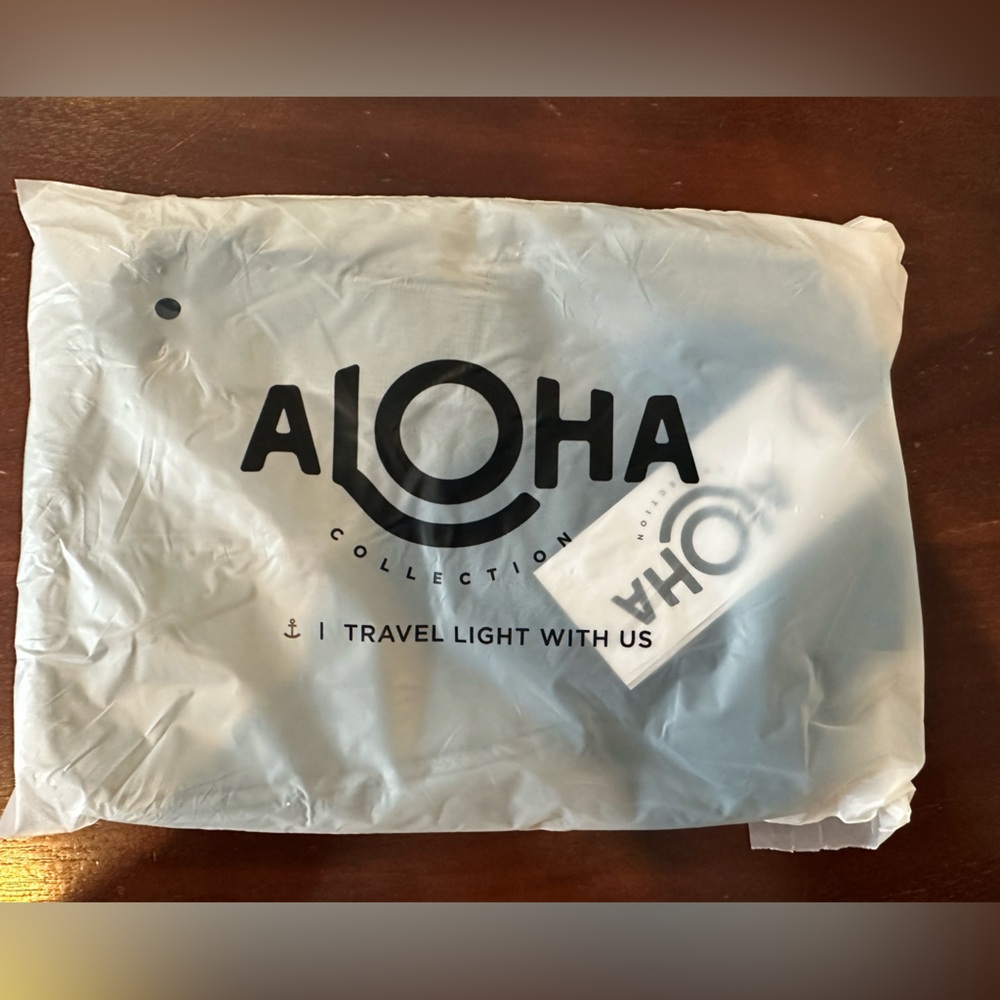 ALOHA Floral Belt Bag - Picture 4 of 5